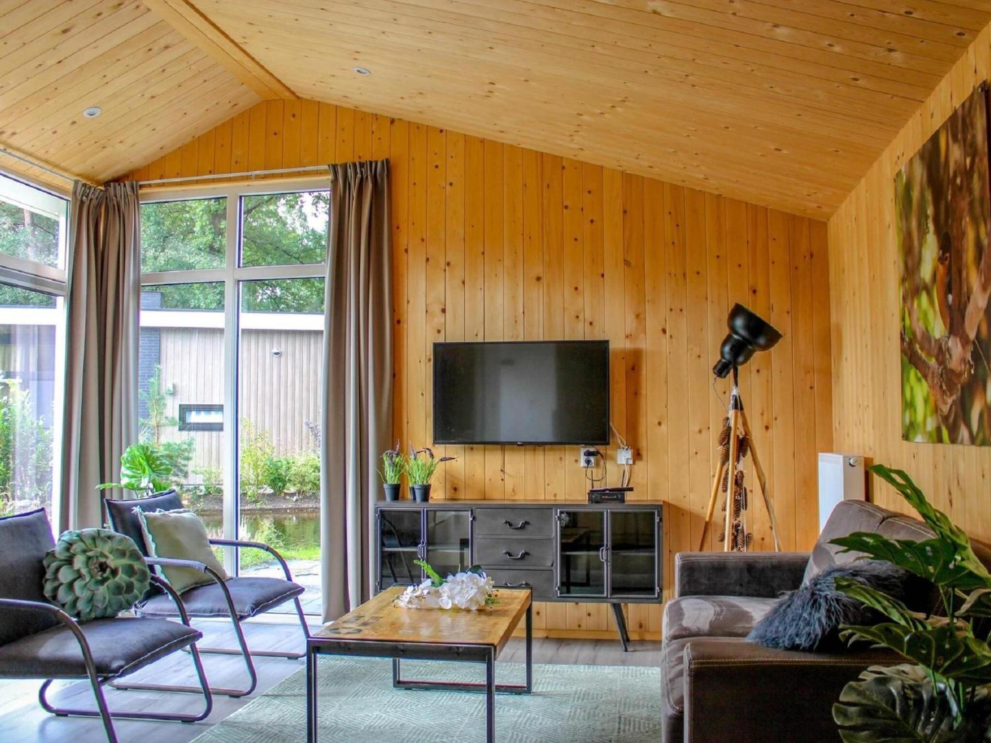 Comfortable Chalet With Combination Microwave Near The Veluwe Hoenderloo Exterior photo