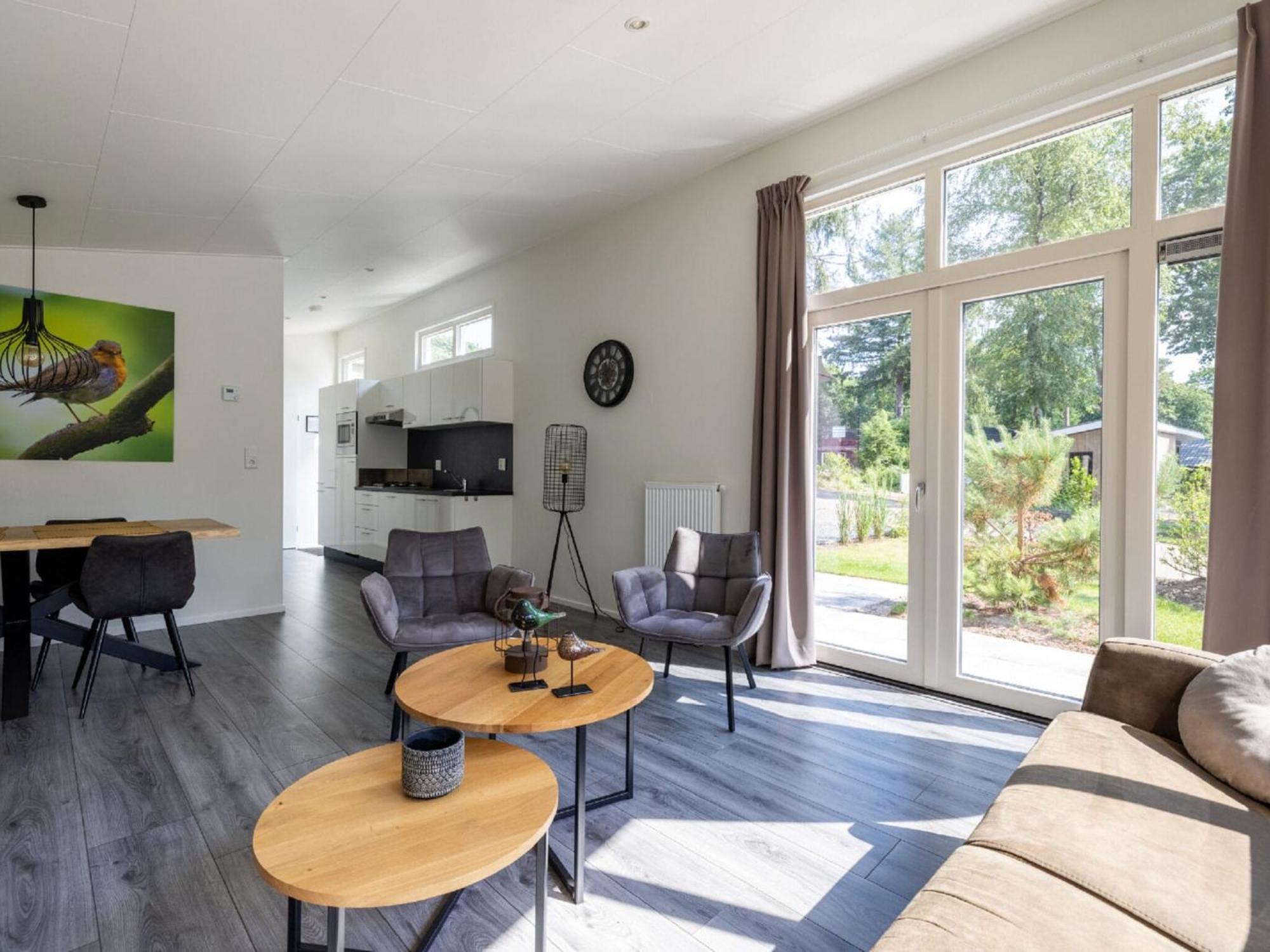 Comfortable Chalet With Combination Microwave Near The Veluwe Hoenderloo Exterior photo